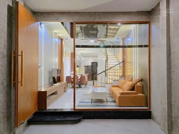 Định cư úc cần bán nhà bà hạt, quận 10-giá:3.2tỷ/76.8m2(4.8x16m). sổ sẵn. đang cho thuê 24 triệu