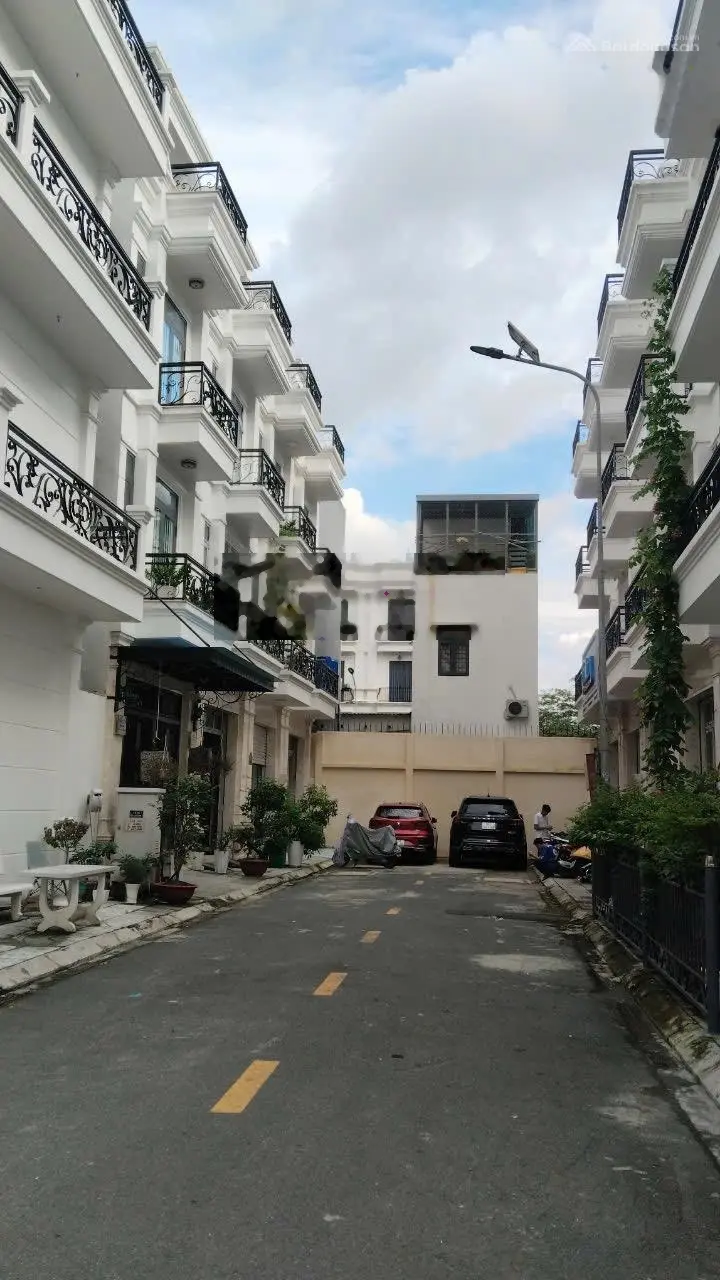 Bán Nhà Phố Liền Kề An Phú Đông Quận 12 4 Tầng Khu Dân Cư Đồng Bộ