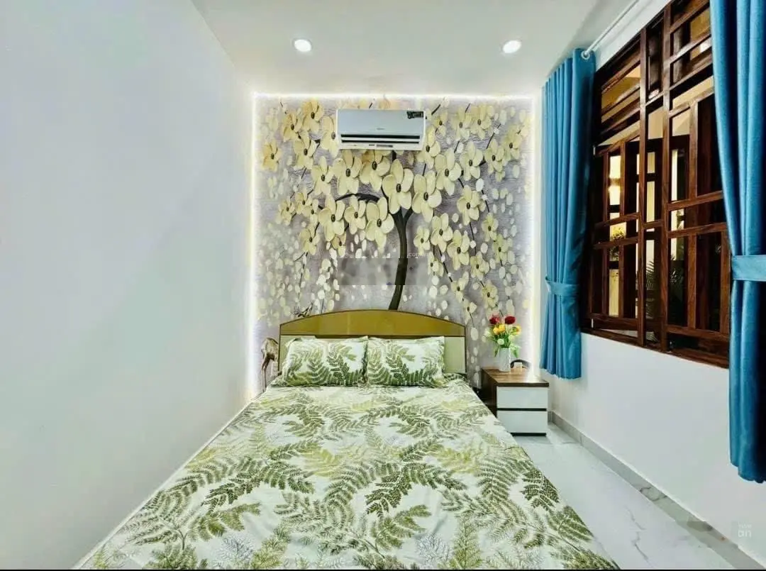 Bán nhà đường Nguyễn Du, P. Bến Thành, Quận 1. 73,84m2, hẻm lớn