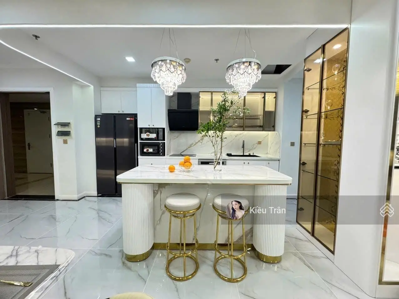 Căn hộ cao cấp 4 phòng ngủ view và tầng siêu hiếm tại Vinhomes Central Park, xem pháo hoa tại nhà
