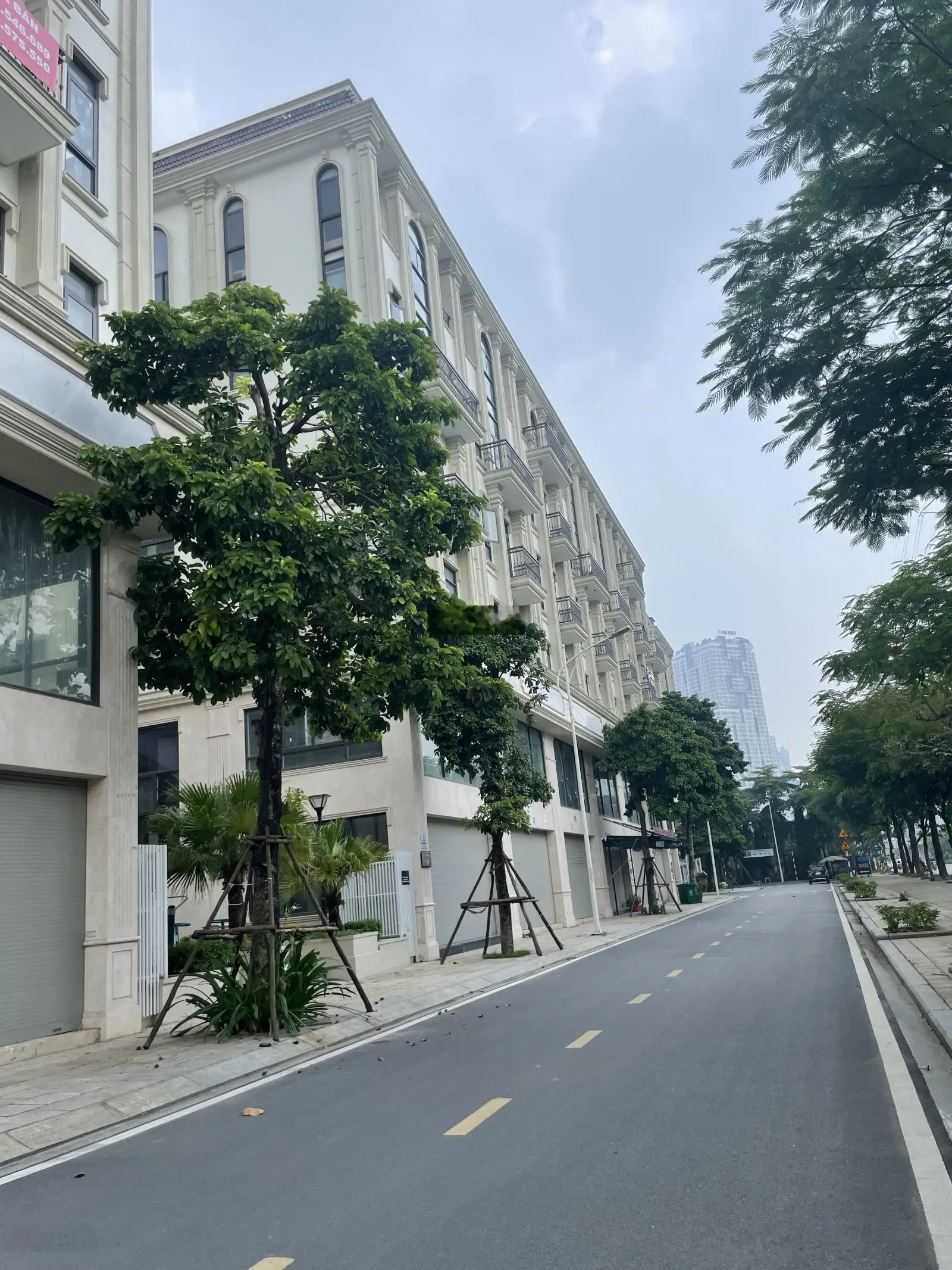 CC bán căn shophouse him lam vạn phúc mặt đường Tố hữu giã chỉ 3x tỷ vị trí siêu đẹp. 0963 689 ***