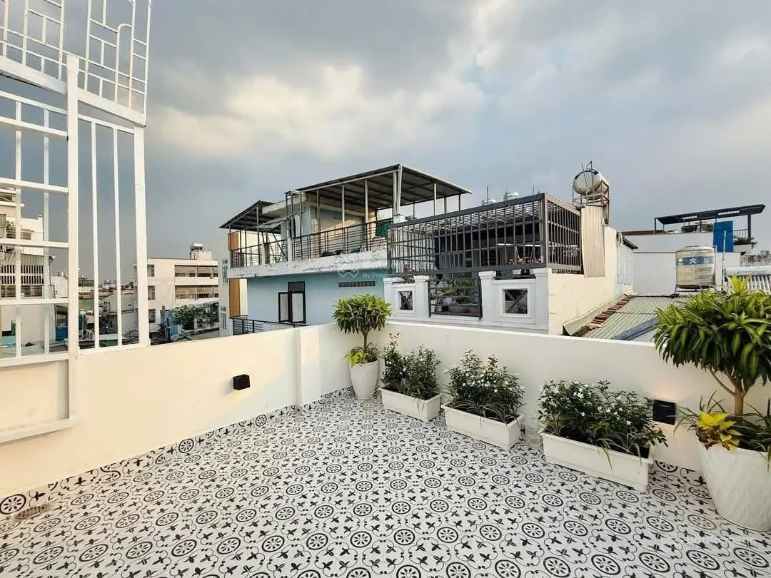 Siêu phẩm nhà đẹp cần bán Quận 3, đường Nguyễn Đình Chiểu. 44m2, SHR, full nội thất