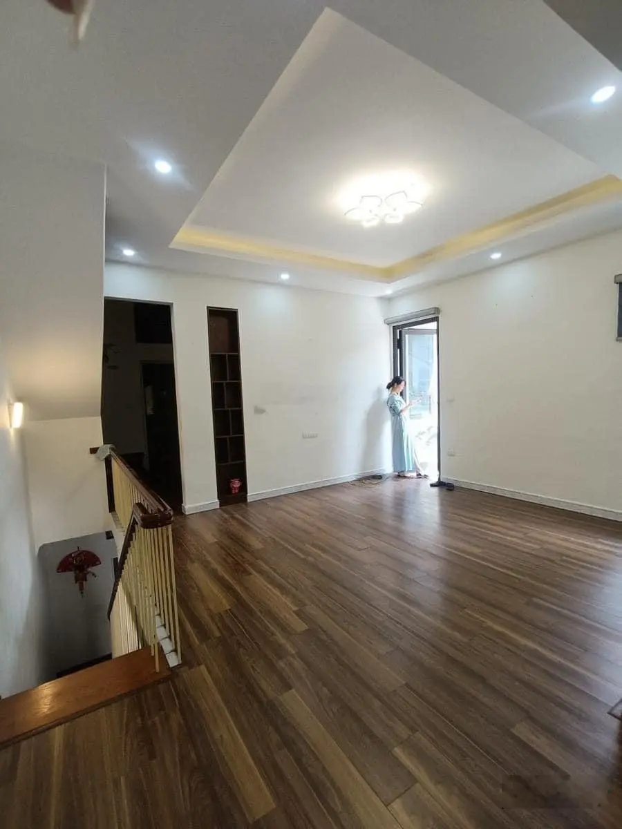 Bán nhà kinh doanh Quang Tiến- ngõ ô tô -75m2- 4 tầng-lô góc -7.66 tỷ- dân xây chắc chắn- ở luôn