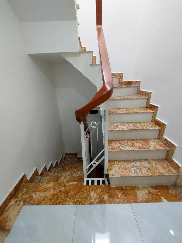 Nhà mặt tiền đường số 2, Phú Mỹ, Q7: 4 tầng, ST, 5,2*12m, 9,3 tỷ, thương lượng, SHR