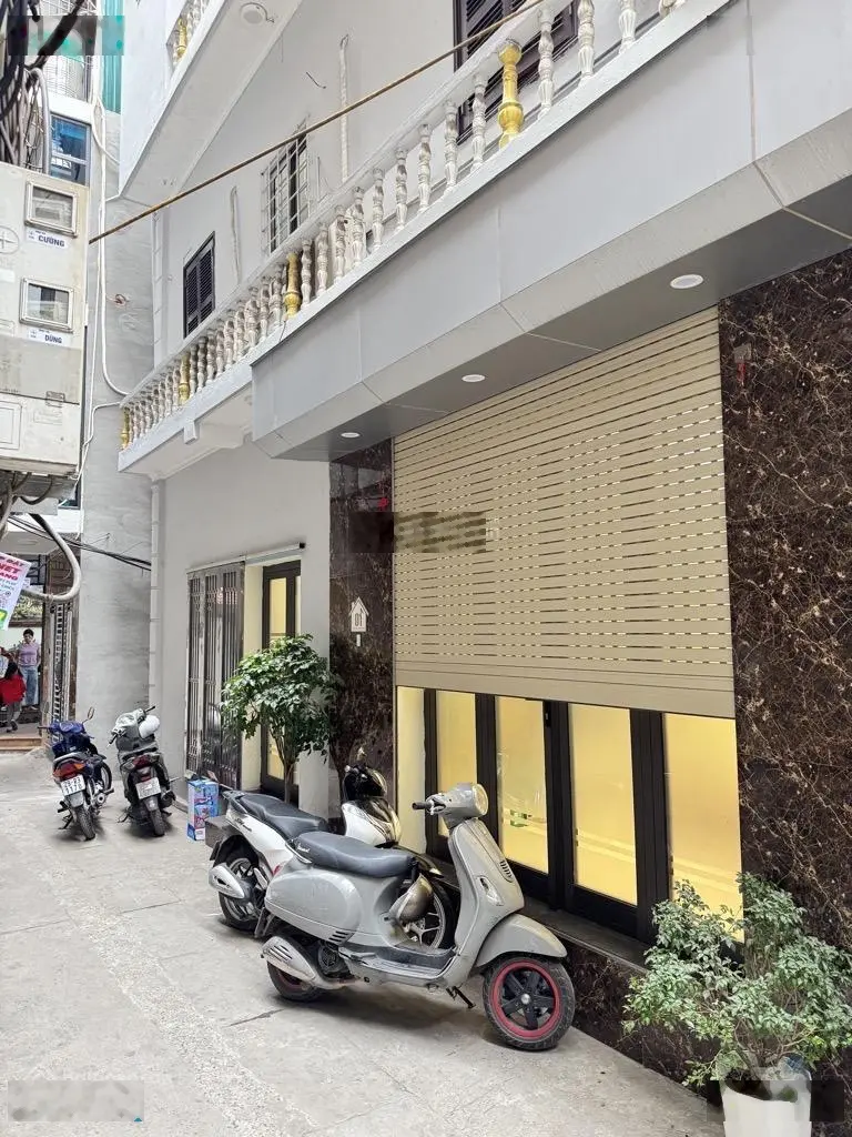Lô góc 3 mặt thoáng - Thanh Nhàn - ngõ rộng nông thông tứ tung - vài bước chân ra phố