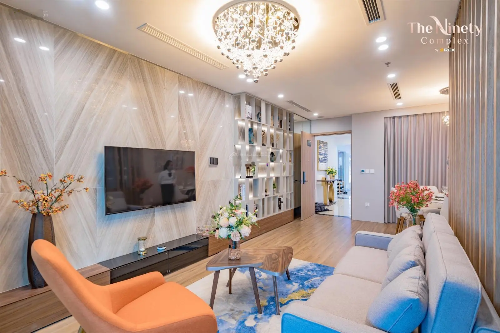 Hàng hiếm CĐT căn 2PN 45m2 cao cấp tại Ngã Tư Sở, NH hỗ trợ LS 0%, full nội thất, view đẹp tầng đẹp