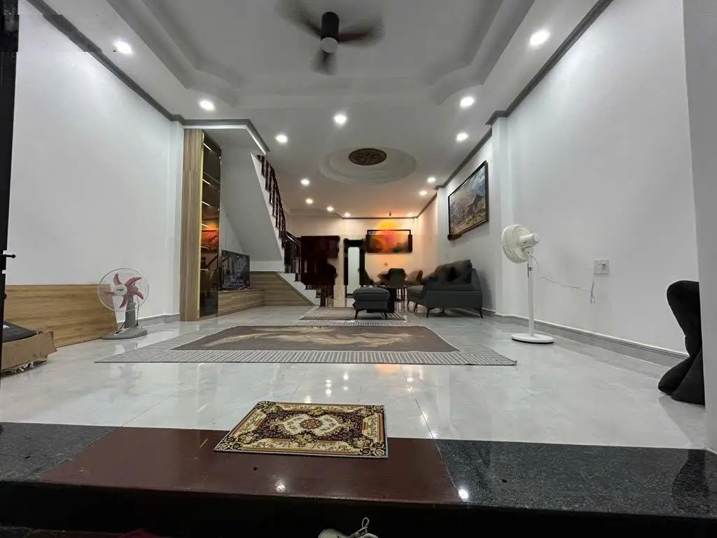 Bán nhà 2 tầng mới xây full NT 85m² SHR Gara ôtô ngay chợ Long Trường, Tp. Thủ Đức