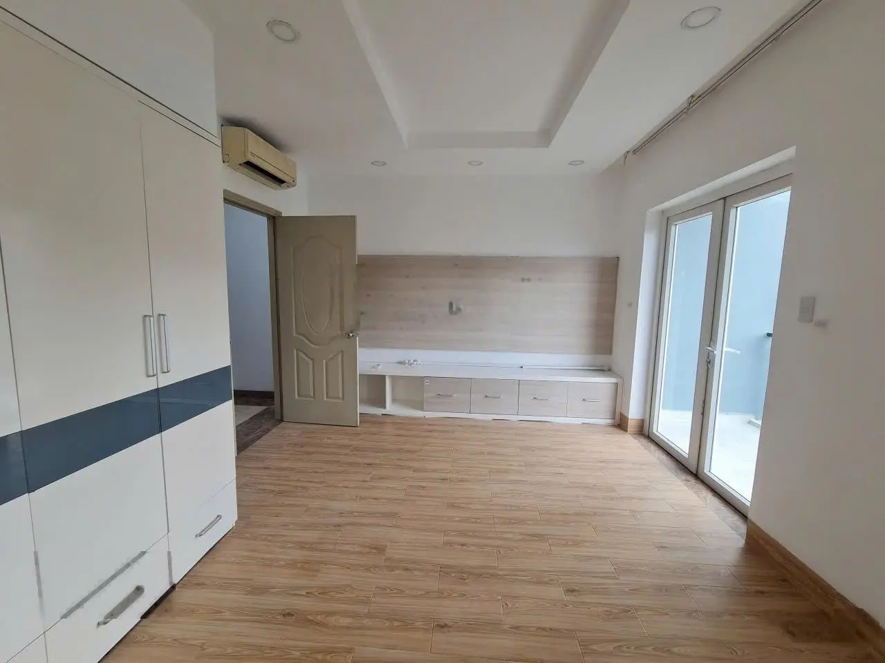 Bán nhà phố Mega Village Khang Điền, 75m2, 3PN, 3WC, đang sẵn HĐ thuê 13tr/tháng, P. Phú Hữu, Q9