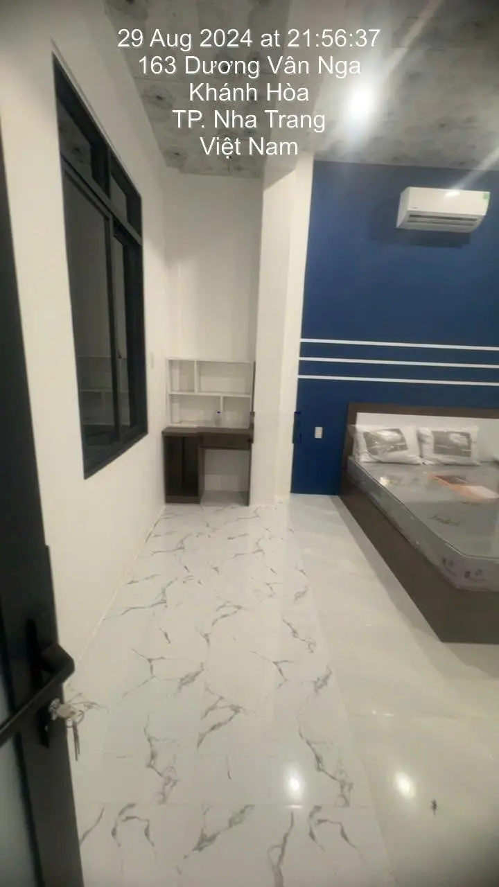Cần bán nhà căn góc đường Dương Vân Nga - Vĩnh Hải - DT 53,5m2 - Nhà mới xây, full nội thất.