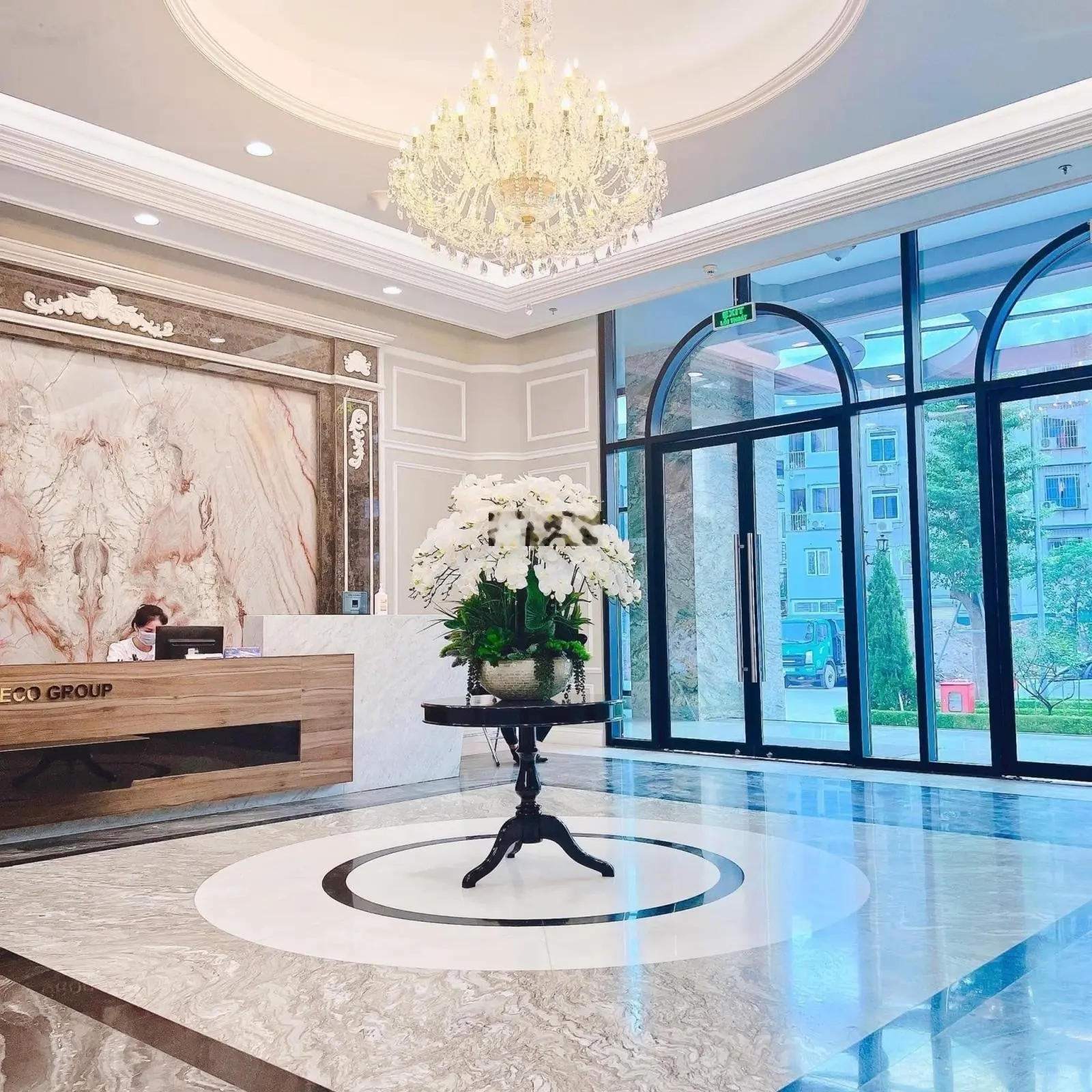Căn hộ đặc biệt Duplex 2 tầng, 1 tầng x 80m2, Penthouse Hateco Laroma, sổ cầm tay ban công Đông Nam