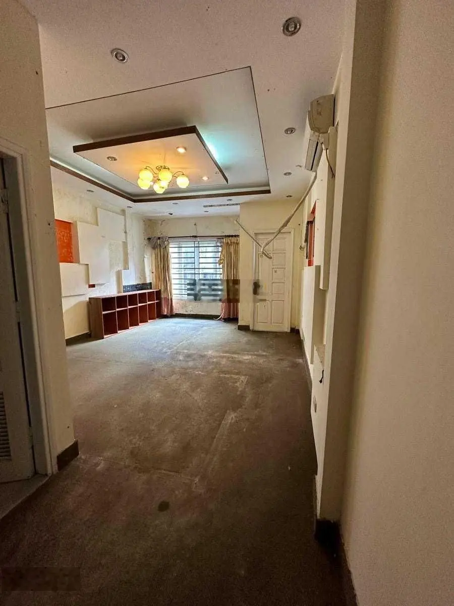 Bán nhà phố Thái Thịnh, 76m2x5T, ngõ ô tô đi vào, đường trước nhà rộng, thoáng, giá 17,1 tỷ