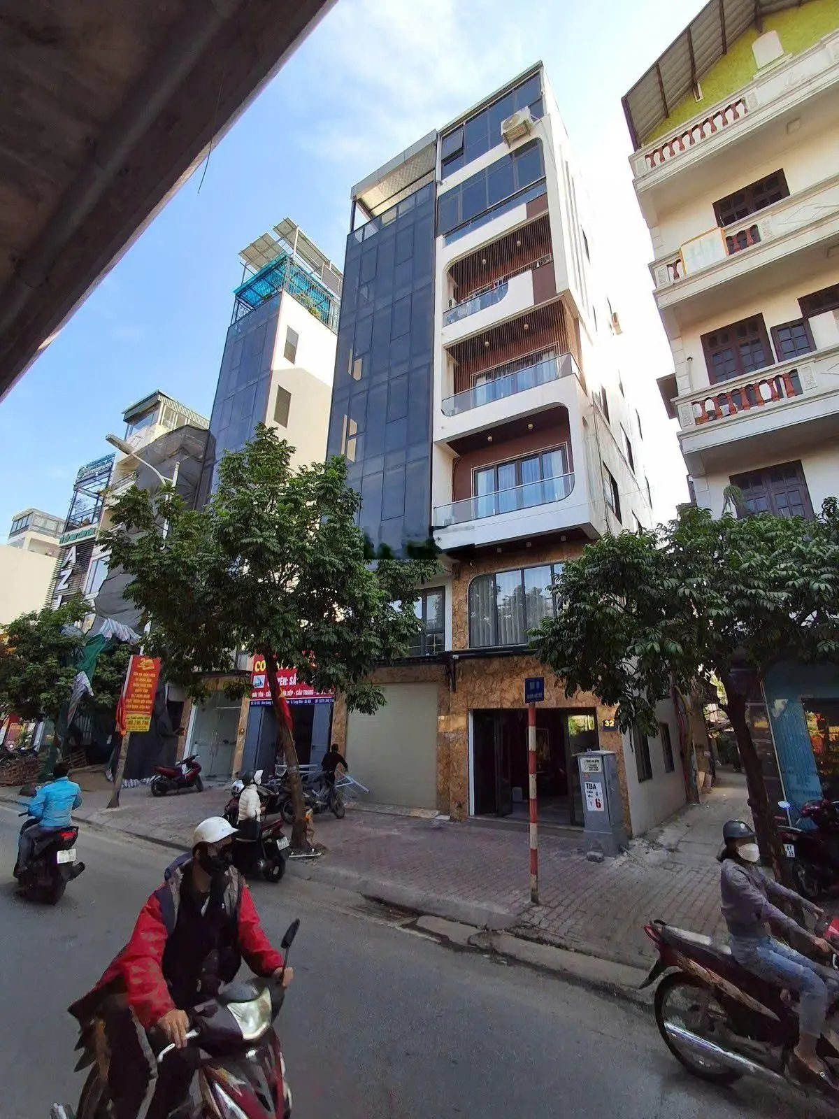 Bán nhà mặt phố đàm quang trung - long biên- vị trí siêu đẹp- toà nhà vp kinh doanh đỉnh
