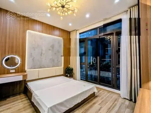 Bán gấp nhà riềng phố Nguyễn Phúc Lai 48m 4Tg MT 4.2m hơn 10 tỷ Ô tô KD sầm uất