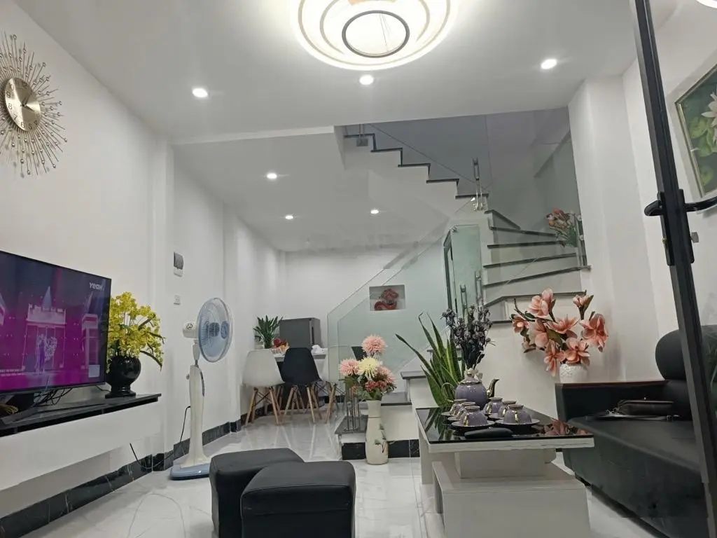 Bán nhà phố Vũ Trọng Phụng, gần phố, ngõ nông rộng, thoáng 36m2 - 4 tầng - 7 tỷ 380