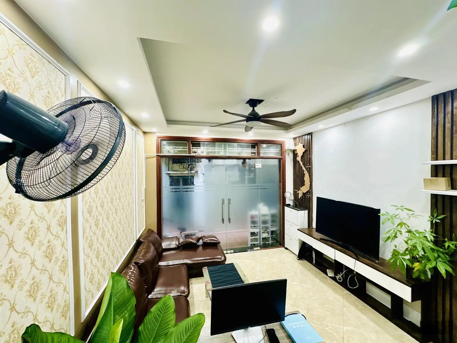 Chủ nhà bán Tây Sơn Đống Đa Lô góc 8,4 tỷ 5 tầng