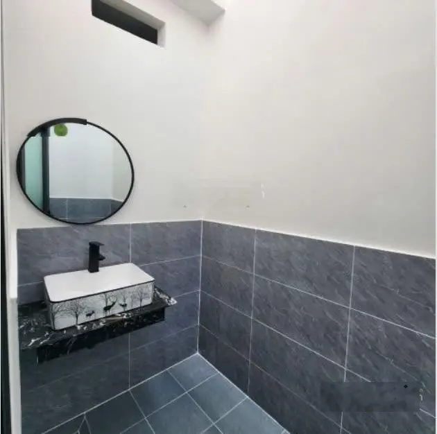 Chính chủ bán nhà 1 trệt 1 lầu sân oto 81m2 sổ riêng ngay KDC Triệu Hoàng Long TP. Thuận An