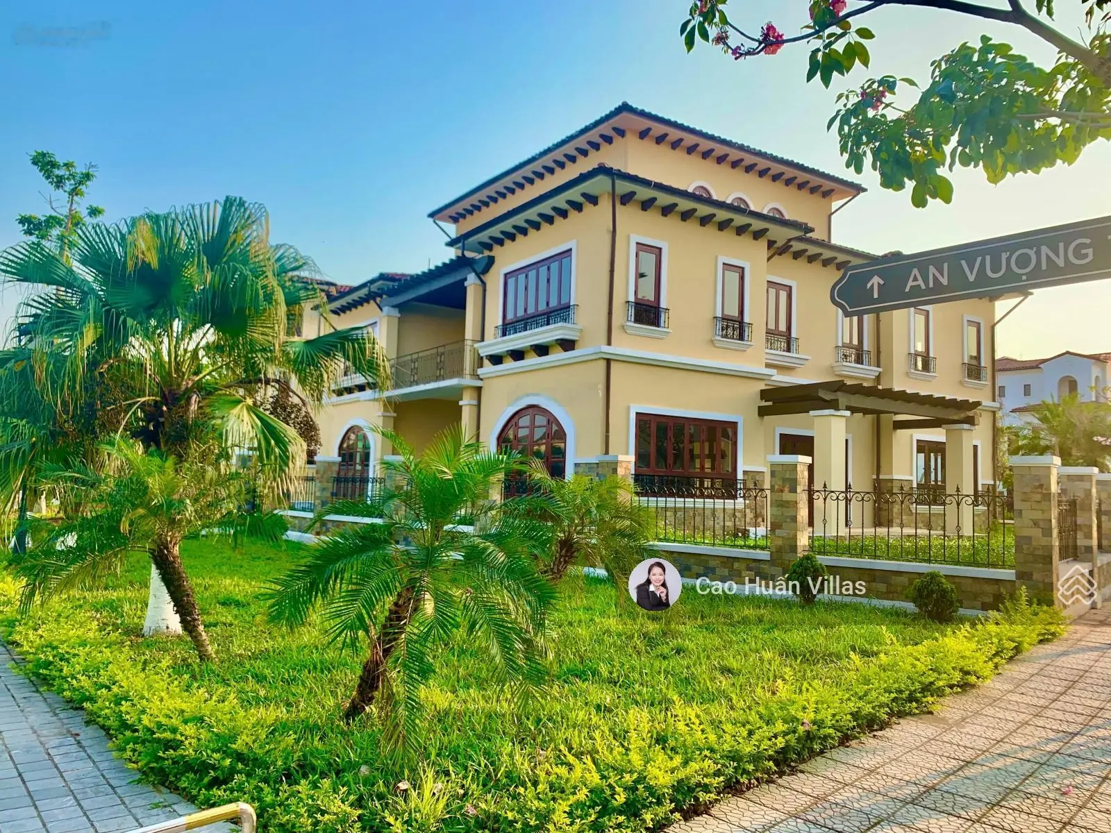 Bảng hàng VistaLago Sudico, khép kín, Savills, gần lối thông Vinhome SM City giá tốt nhất phía tây