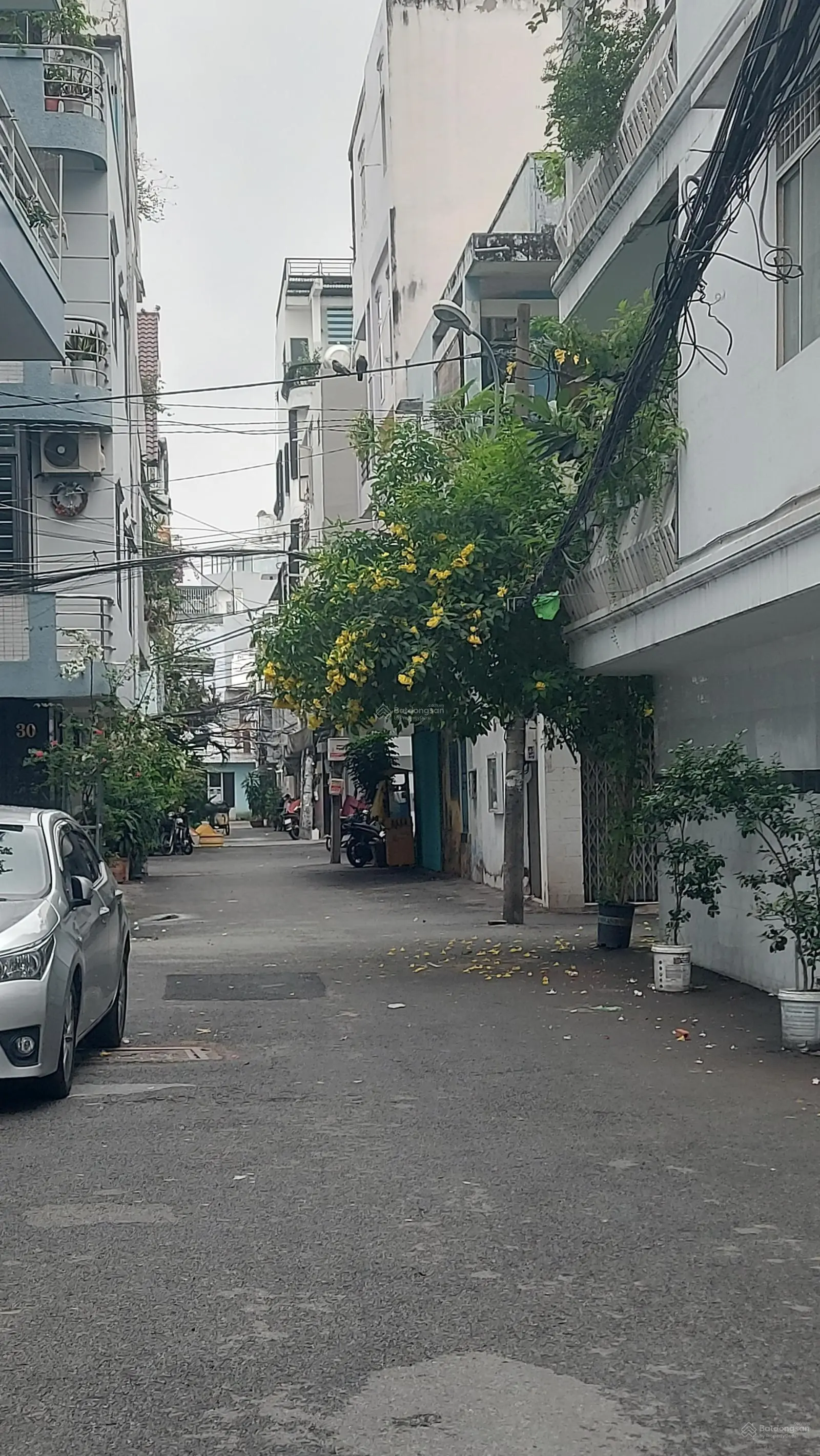 Bán nhà 5 lầu 3 phòng ngủ mặt tiền đường số quận 4