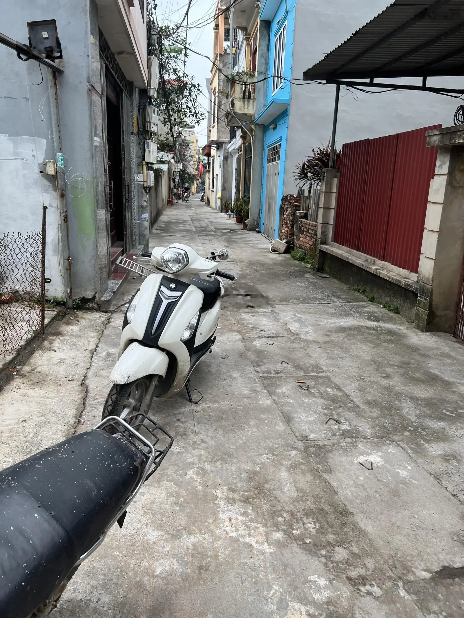 Bán nhà 4,5 tỷ, ngõ rộng, ô tô đỗ cửa, gần trường, chợ tại Liên Ninh, Thanh Trì, Hà Nội