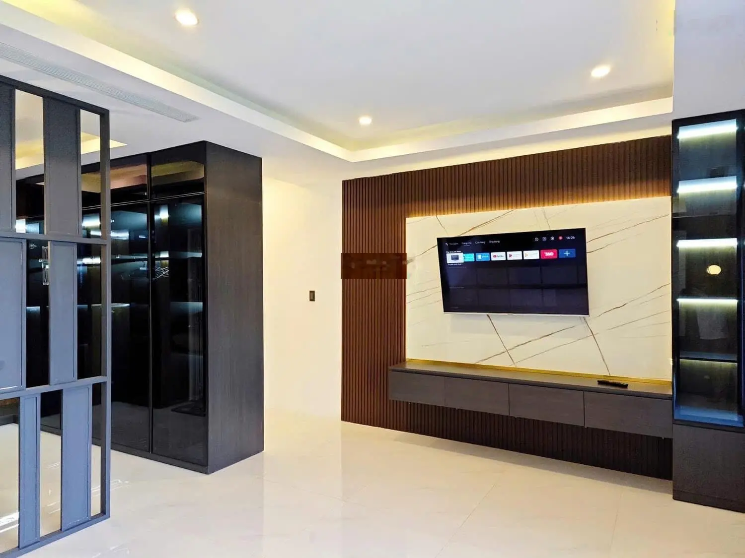 Nhà 4 tầng đường Thái Phiên Metro - nội thất hiện đại
