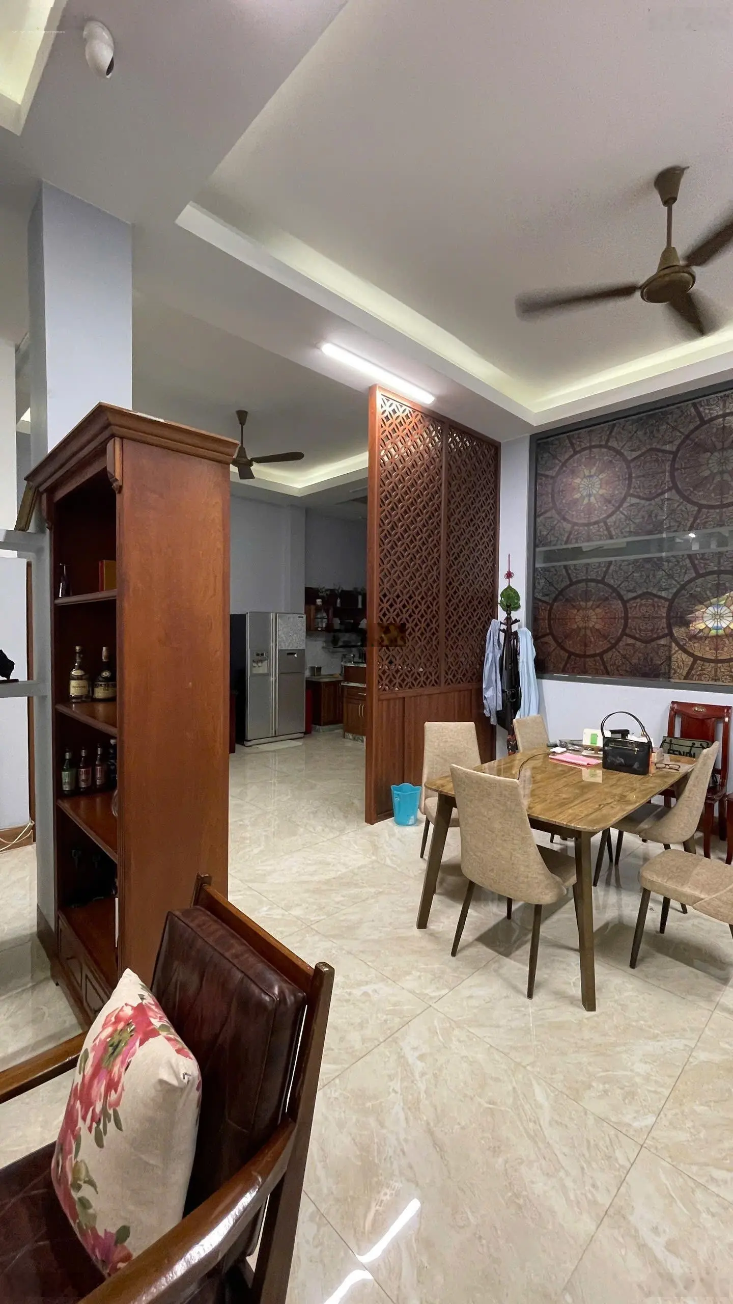 Bán biệt thự cao lỗ , dtsd 580m2 , ngang 8m , view công viên , sân rộng , tiện mở vp cty , spa ...
