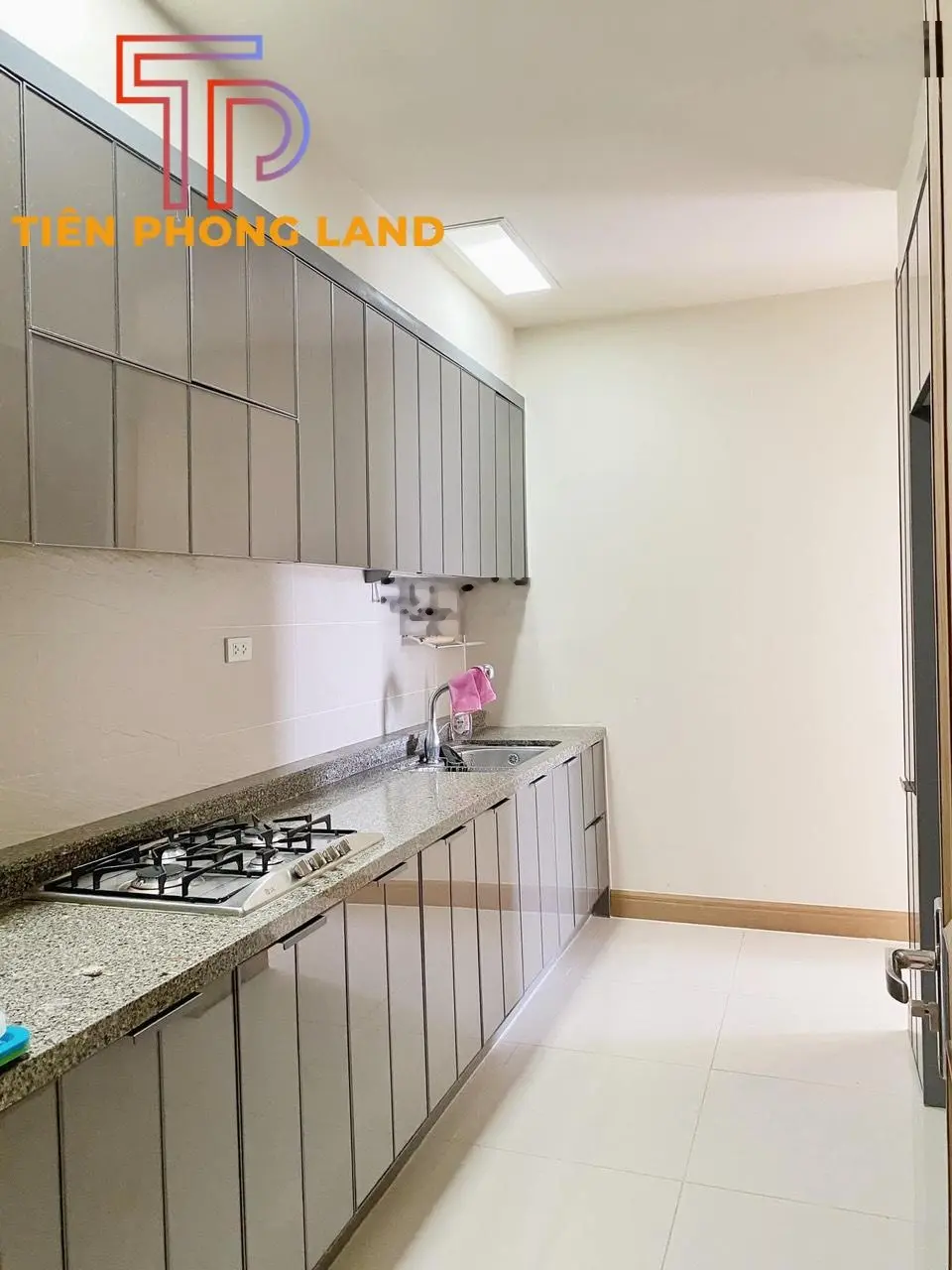 Giá bay nhanh. Chính chủ cần bán căn hộ 128m2 Essensia