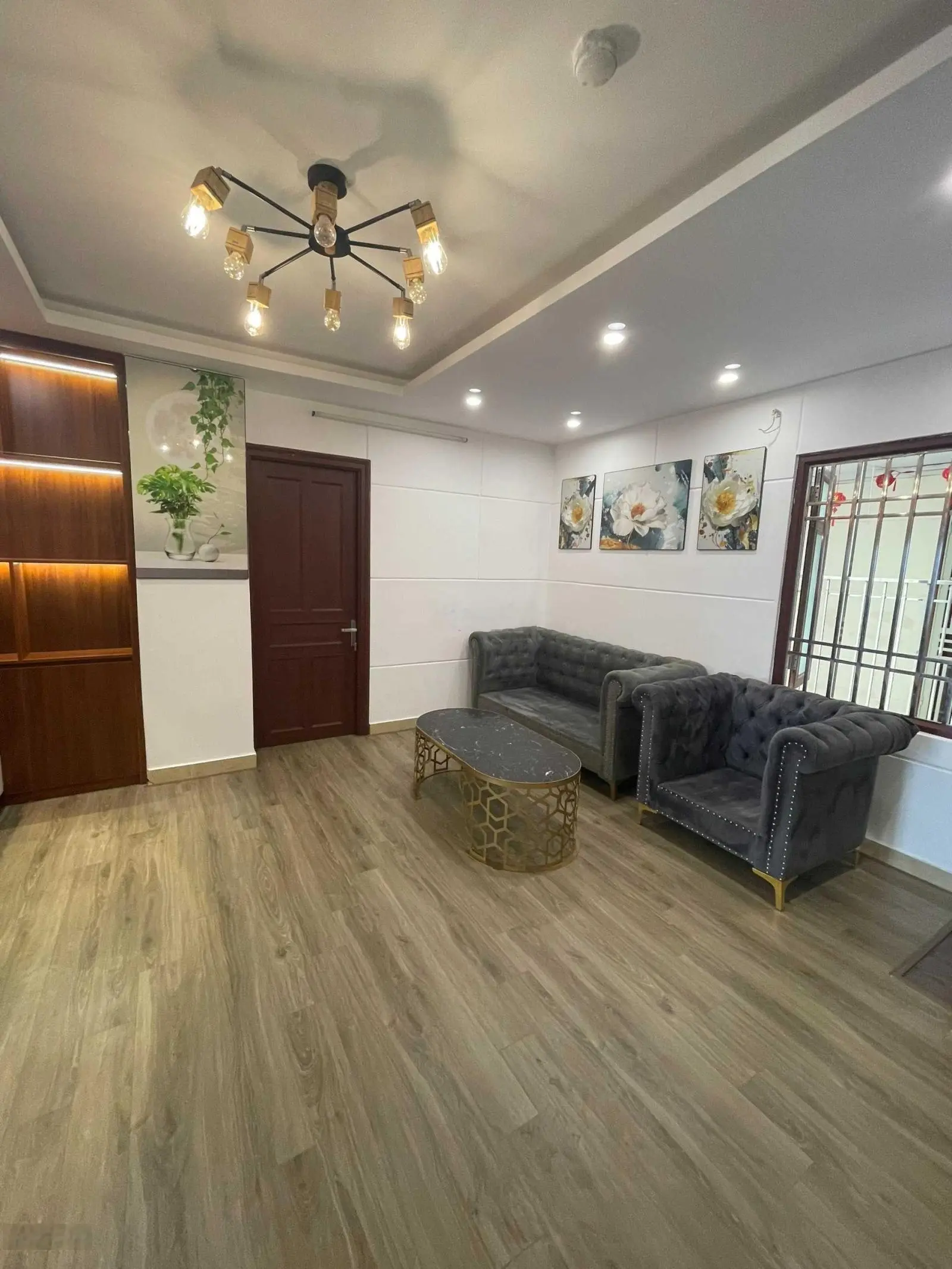 Có lốt ô tô, có hỗ trợ cho vay trả góp. Chung cư Kim Trường Thi, LH: 0948 477 ***
