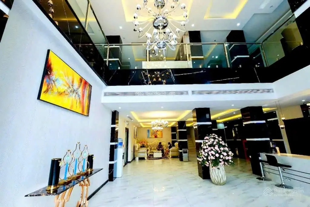 Siêu phẩm khách sạn 4 sao diamond hotel, tp. thủ dầu một, bình dương .10 tầng , siêu lợi nhuận