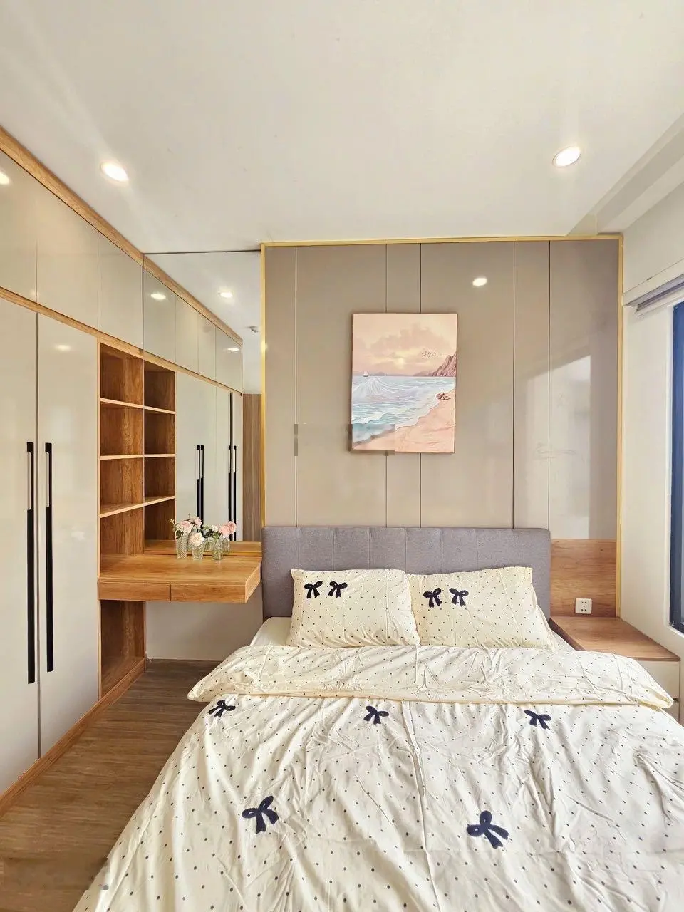 Chính chủ cần tiền bán gấp căn 1 ngủ + FULL đồ mới 100% 43m2, rẻ nhất, đã có sổ, giá hơn 2 tỉ