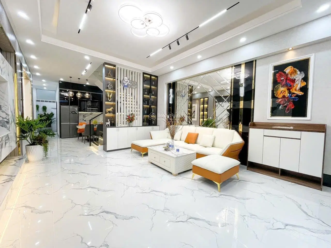 Bán 02 căn Liền Kề Khu Hồng Loan - Gần Bến Xe ( giá 5 tỷ 880 và 5 tỷ690 )