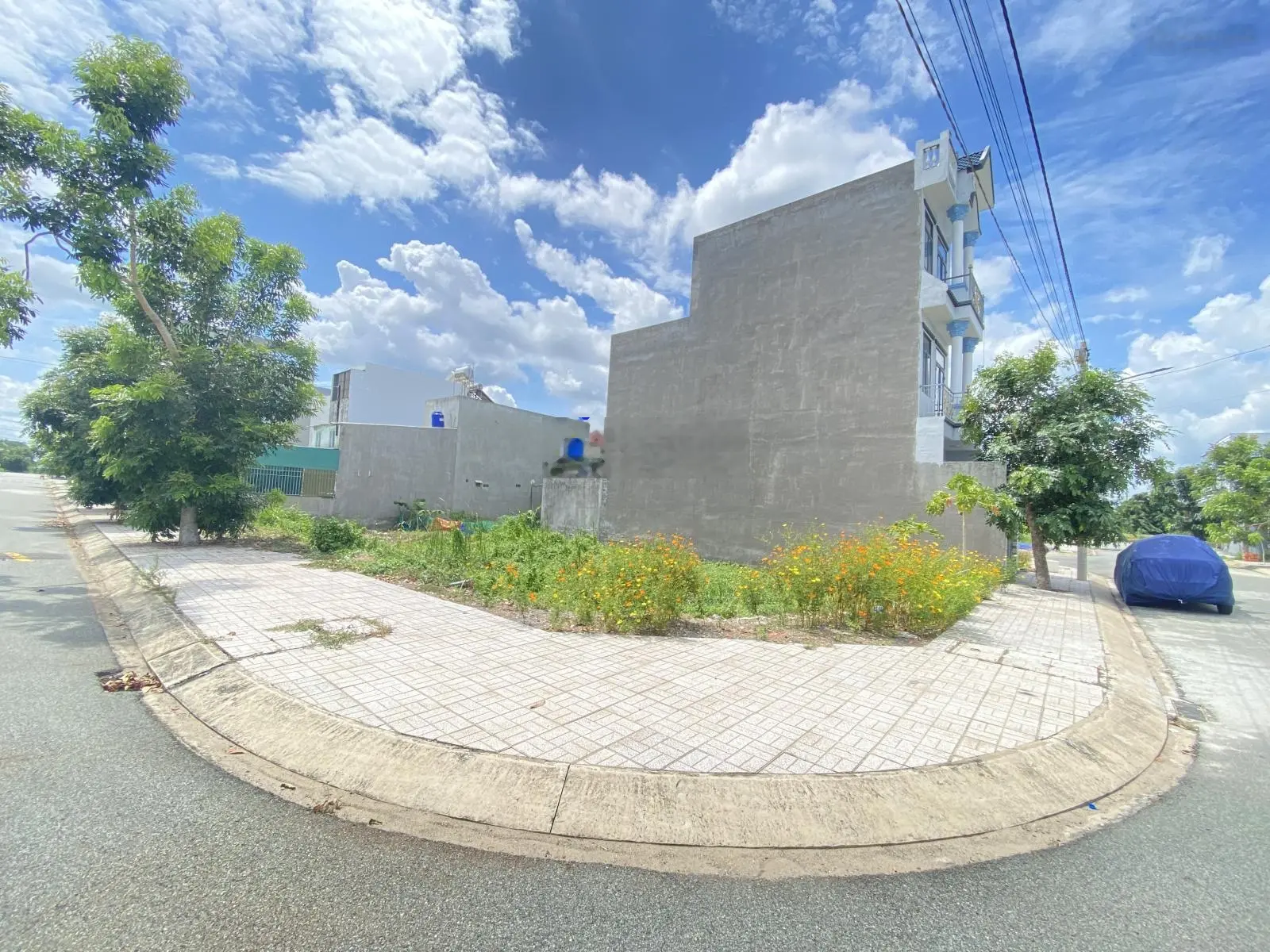 Cát Tường Phú Sinh bán lô góc 2 mặt tiền trục chính DT: 8x14=108m2 SHR vị trí đẹp kinh doanh ạ
