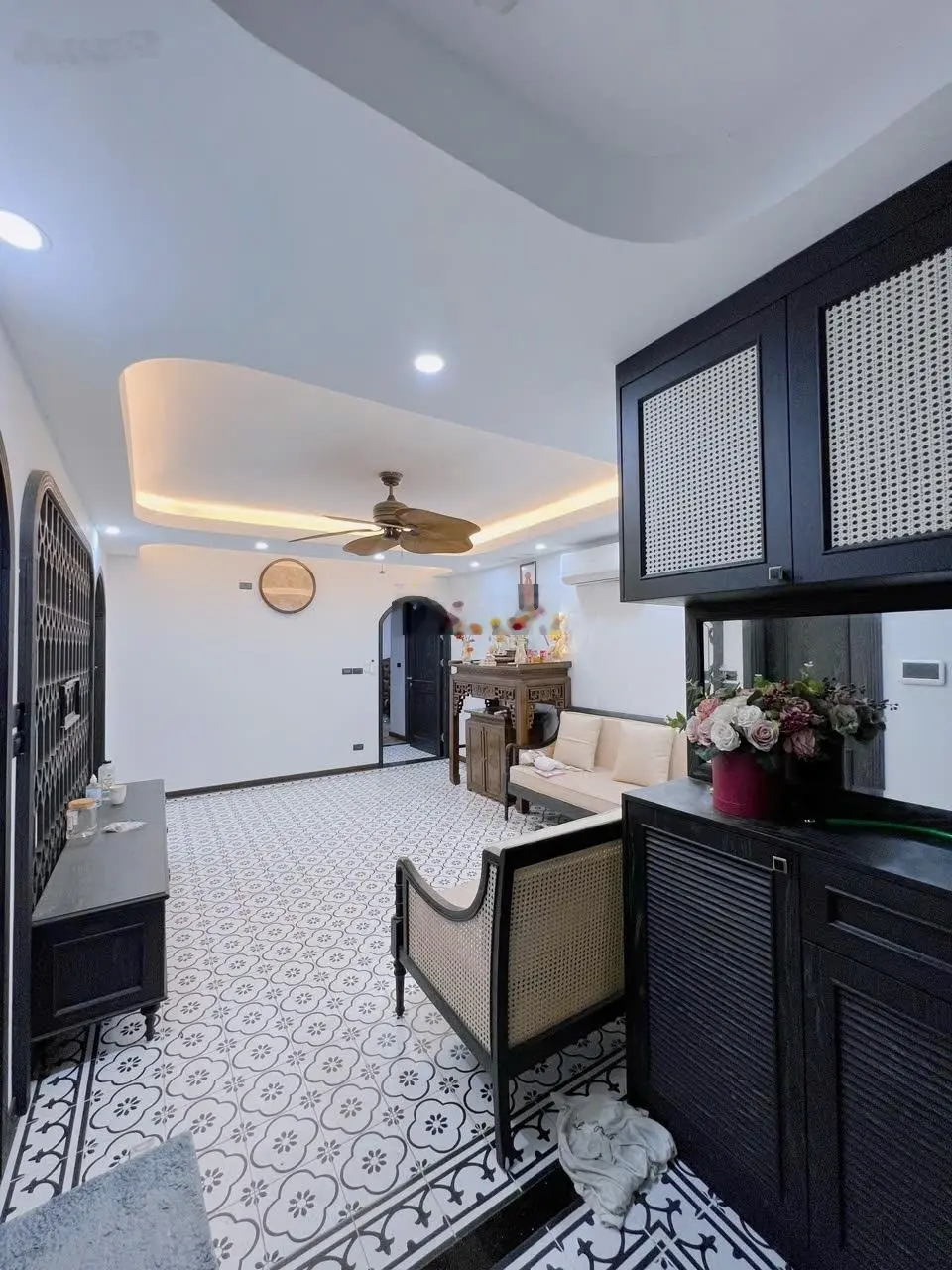 Cần bán căn hộ tòa 197 TRẦN PHÚ dt89m (3N2W) ban công ĐN,Giá 4,8 tỷ Sẵn sổ full Nt LH 0948 886 ***