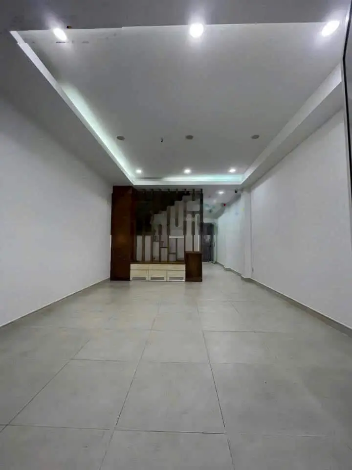 Bán căn Phan Chu Trinh, Phường 24, Bình Thạnh 50m2 giá 3ty650 sổ sẵn