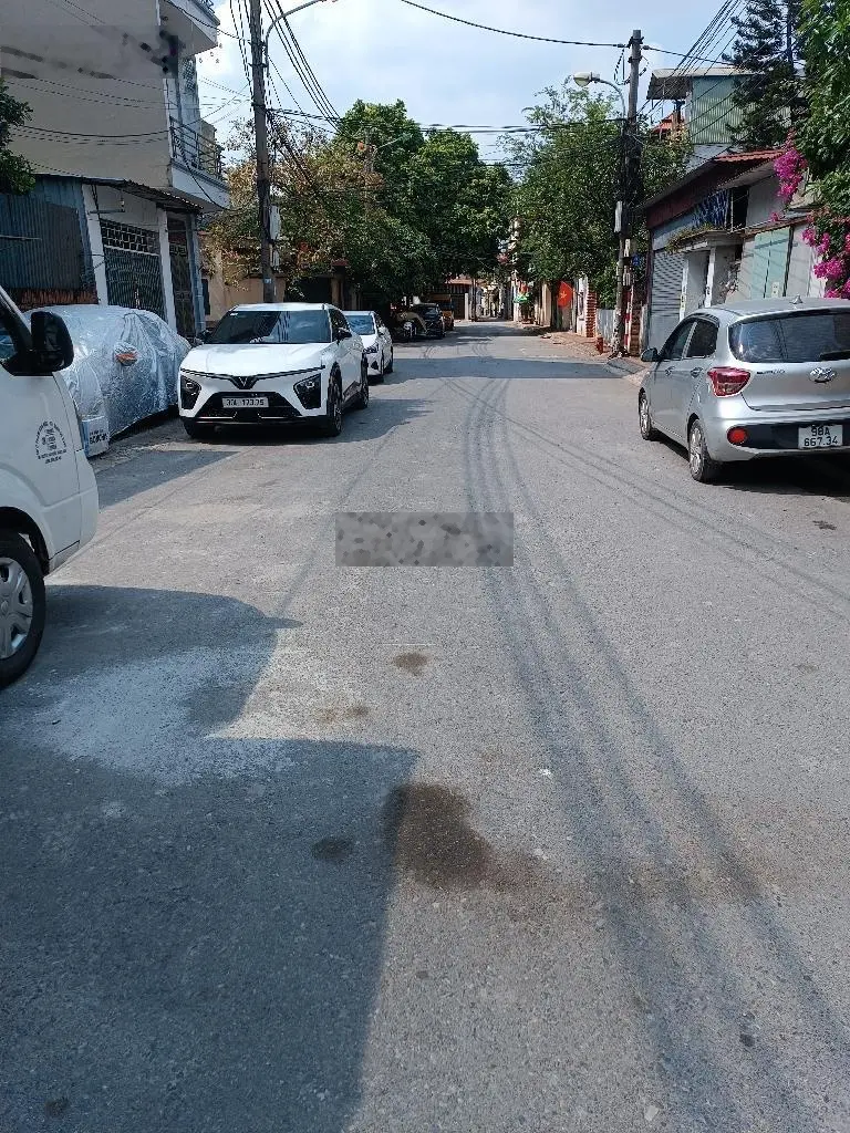 Phố phúc lợi - long biên- Nhà dân xây - ngõ ô tô đỗ cổng - giá đầu tư