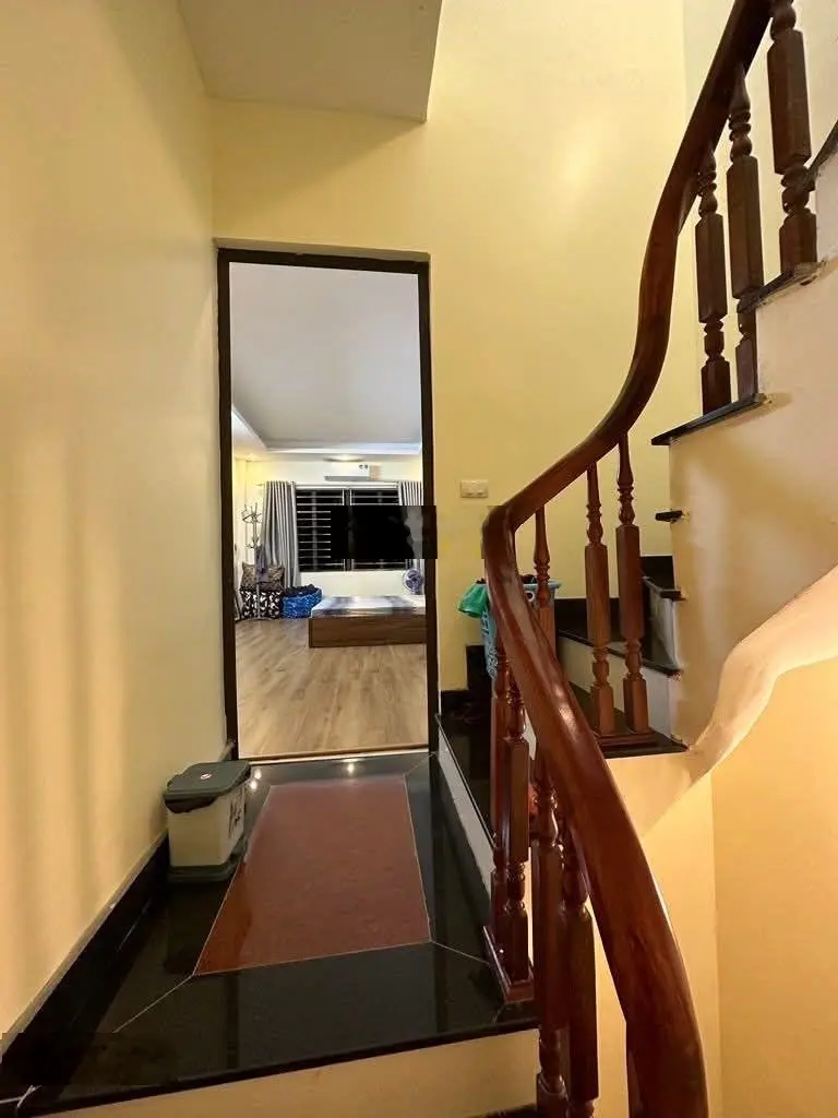 Bán nhà Kim Đồng Giáp Bát. 12.3 tỷ, Ô tô tránh, kinh doanh đỉnh, mặt tiền rộng đẹp.