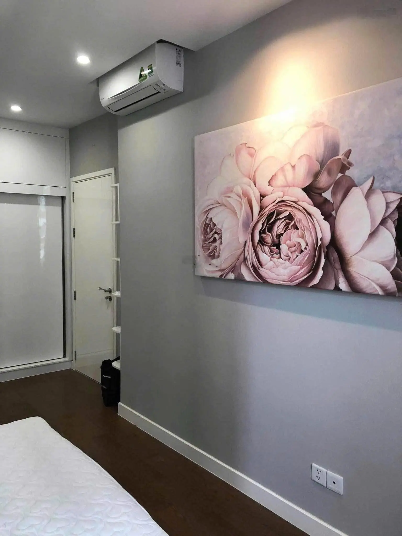 Bán tòa căn hộ góc 3 mặt tiền Phan Tứ, đường 10m5 thông biển