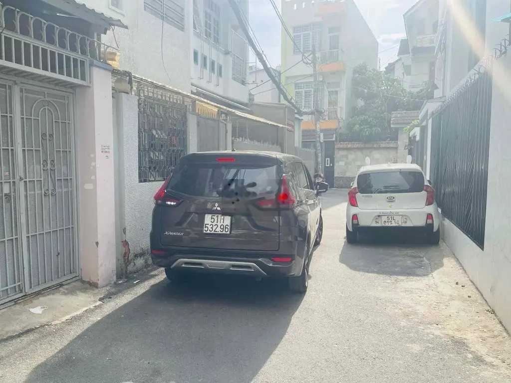 Bán gấp nhà hẻm xe hơi 5m p8 GV, chỉ 5.2 tỷ