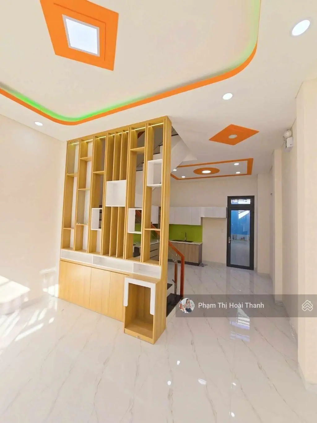 NGUYỄN DUY TRINH, GẦN VÀNH ĐAI 3 Nhà 3 tầng, 50m2 ( 4.4 x 12), xe hơi vào nhà, 4.3 tỷ tl