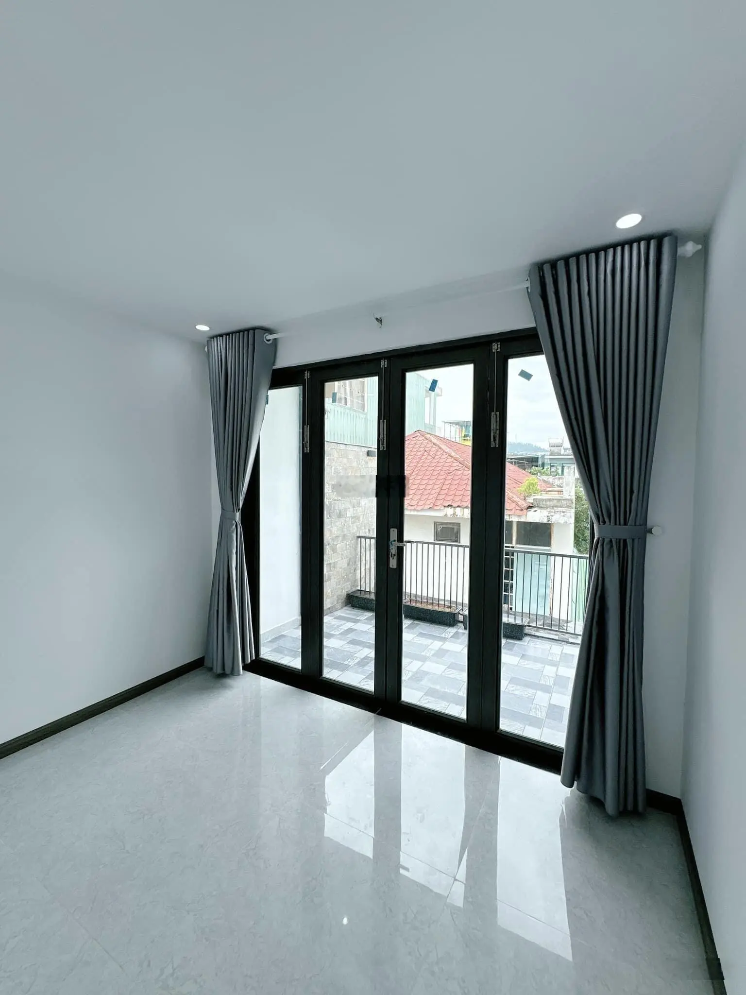 Nhà 3 Tầng Kiệt Nguyễn Phước Nguyên - Thanh Khê Gần Đường Chính
