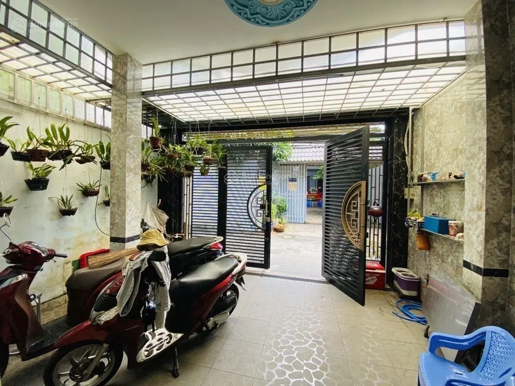 Nhà 100m2-ng5 hxh thông Đ.Tô Ngọc Vân, ngay UBND P.Tam Phú chỉ 8tỷx(thương lượng). LH 0967 908 ***