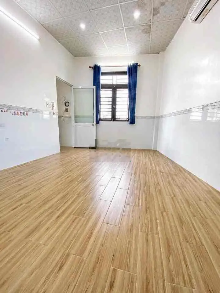 Nhà mới trục chính hẻm 107 Hoàng Văn Thụ- thích hợp mua bán kinh doanh