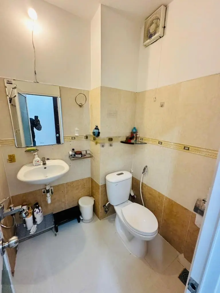 Đường số 9 - gò vấp - gần công viên làng hoa - dt: 45m2 - 5 tầng.