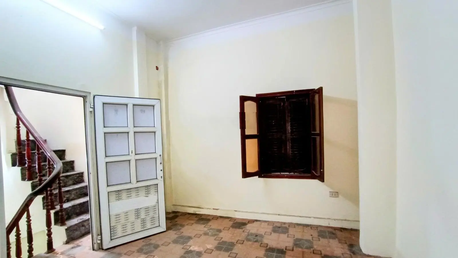 Nhà hiếm Phố Cổ - Lê Quý Đôn (Hai Bà Trưng), 19m2, 4T, ngõ rộng cách phố 10m. Giá 6,8 tỷ