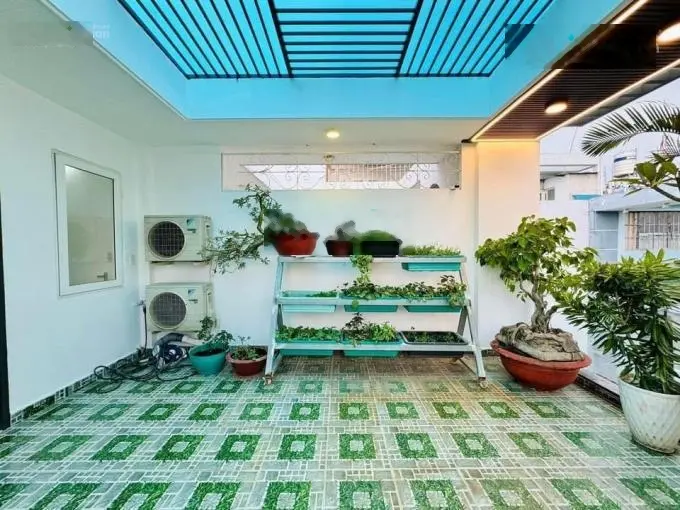 Cần bán gấp nhà ở Đ.Bông Sao, P.5, Q.8, DT:56,25m2(4,5mx12,5m). Giá 3tỷ25tr. HĐT 12tr/th