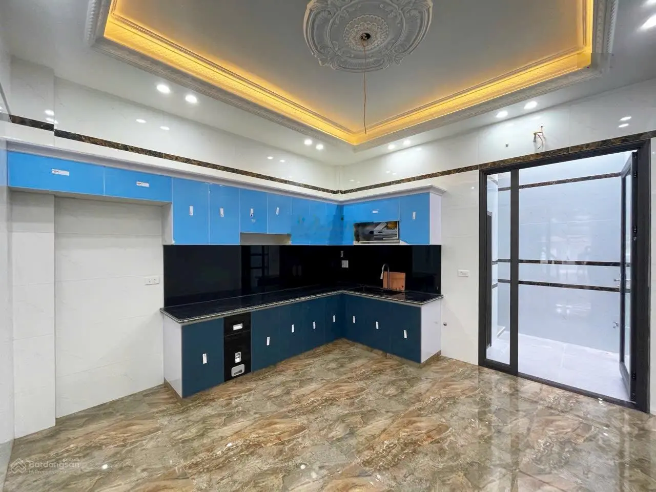 B.án nhà 4 Tầng Độc Lập ô tô vào nhà khu Ngô Gia Tự - Cát Bi