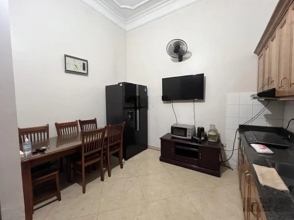 BÁN NHÀ THUỴ KHUÊ Ô TÔ đỗ cổng _ 20m RA PHỐ_ 3 bước ra hồ 60m2_ 3 tầng_ 3 thoáng_ chỉ 12.6 tỷ