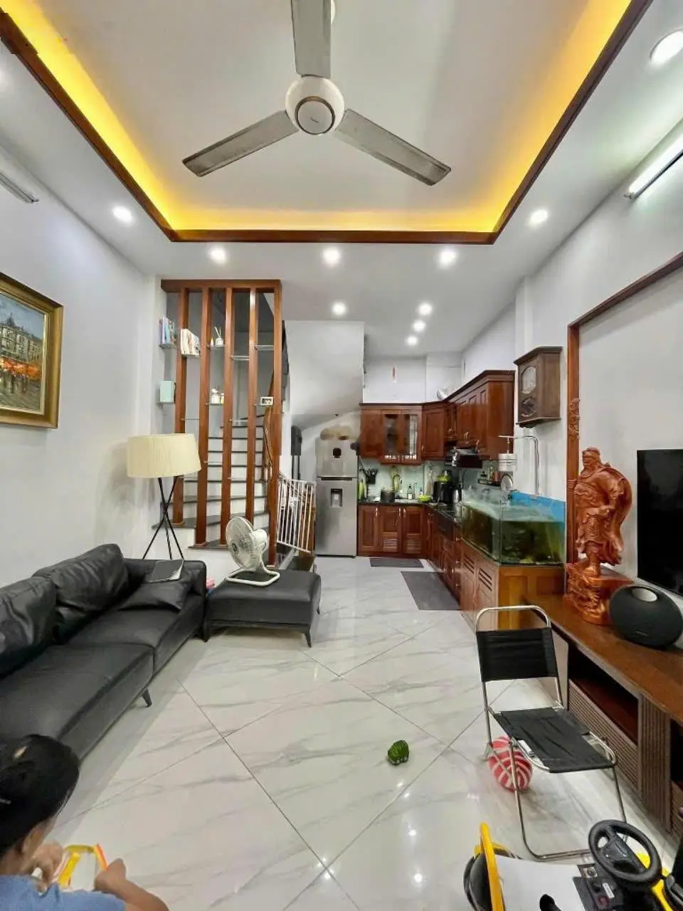 Bán nhà ngõ Hòa Bình 7, Minh Khai, 32 m x 5 tầng, sổ đỏ nở hậu giá 6,55 tỷ