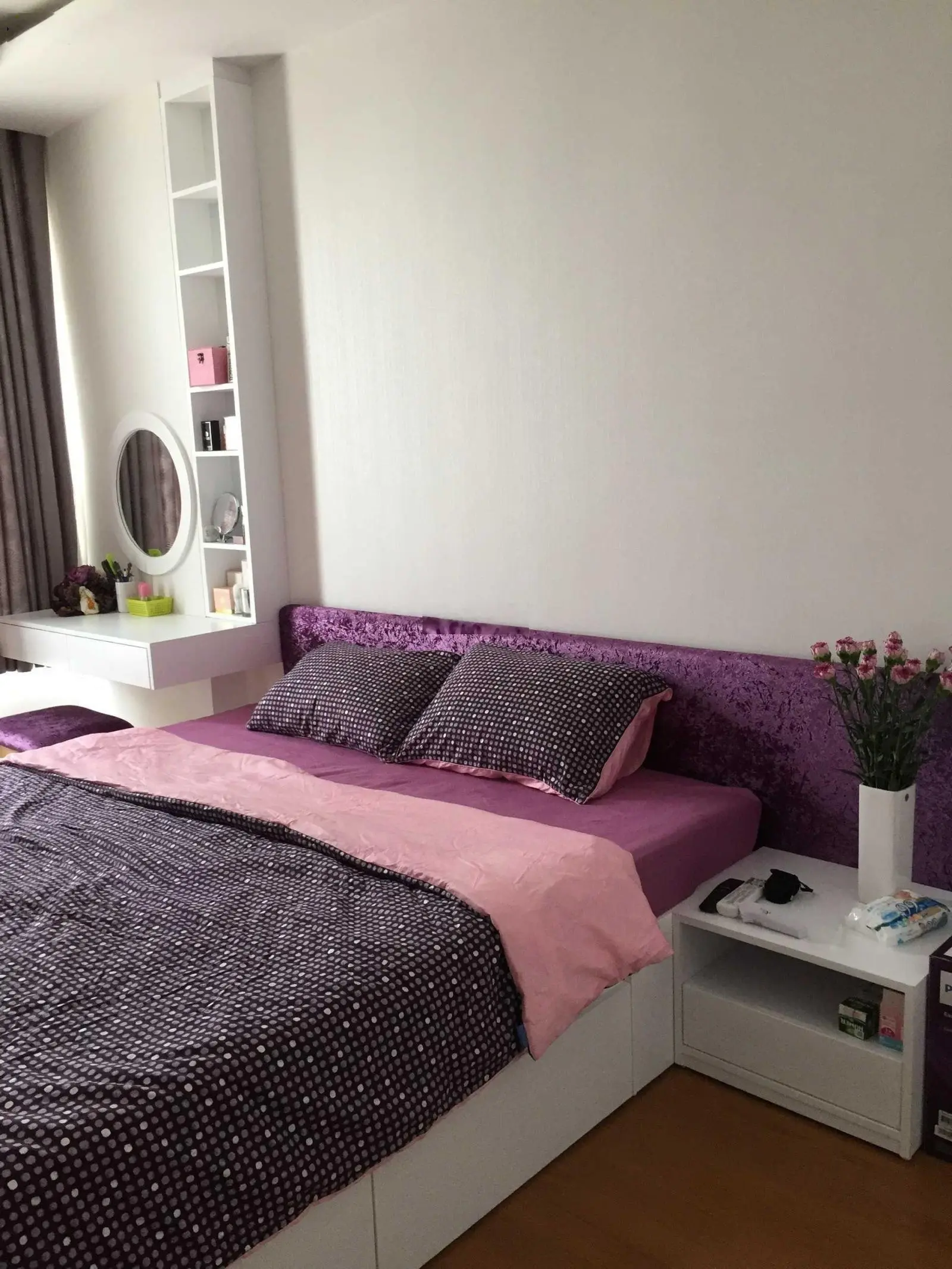 Cần bán chung cư Sacomreal-584 - Tân Phú. DT: 100m2, 3PN, 3WC. Giá: 3,3tỷ. Sổ LH 0907 909 *** Hùng