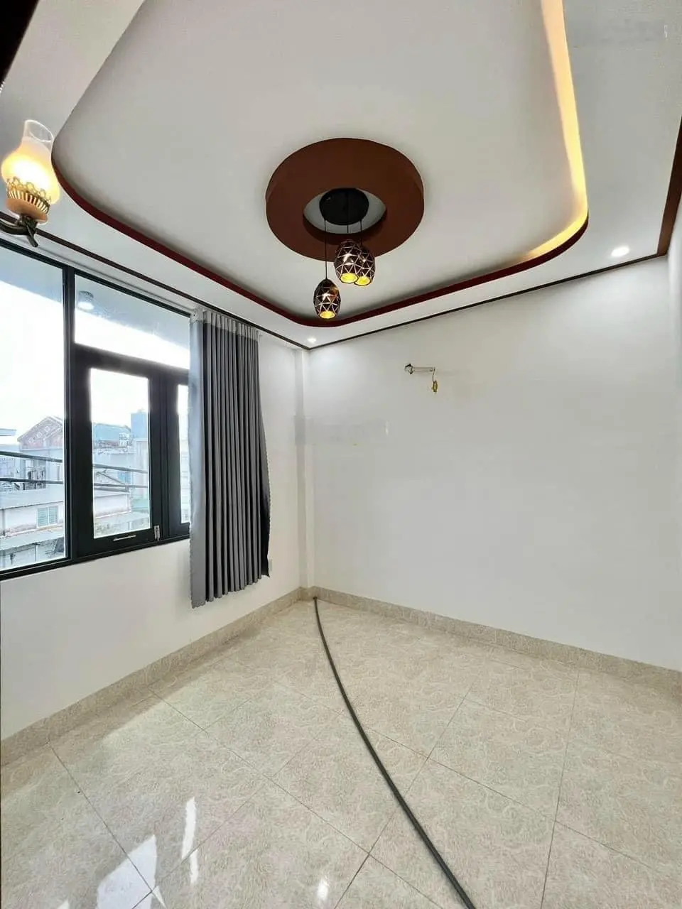 Nhà đẹp giá rẻ đường Võ Thị Sáu nhựa 1 Trệt 1 lầu, 2 phòng ngủ, có sân đậu xe gần THCS Đông Hoà