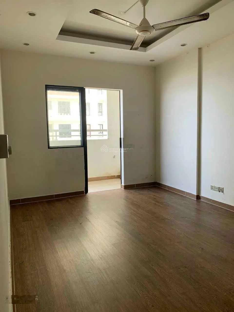 Bán 97m2 3PN2WC giá 1ty990 nhà trống giá cực rẻ tại Era Town Đức Khải gọi và alo e ngay 0869 902 ***
